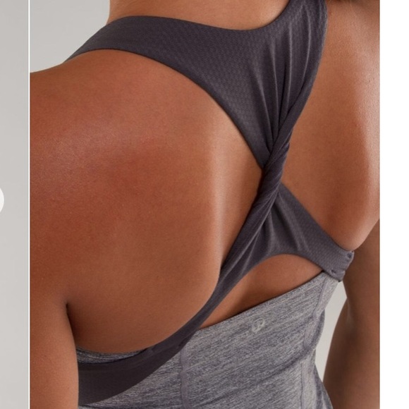 Lululemon Spin Me Tank - Picture 2 of 6